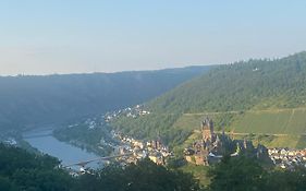 Pension mit Moselblick